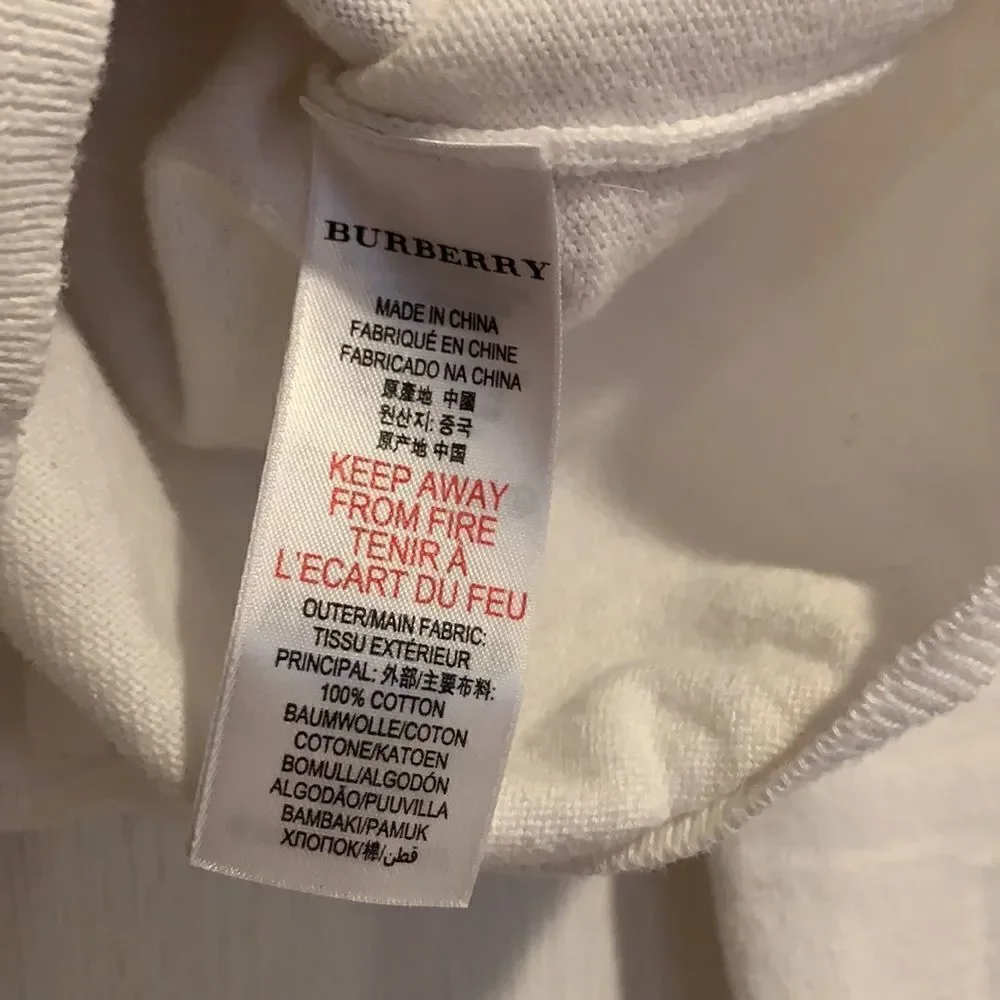 🎉Last price 🎉Burberry white jacket